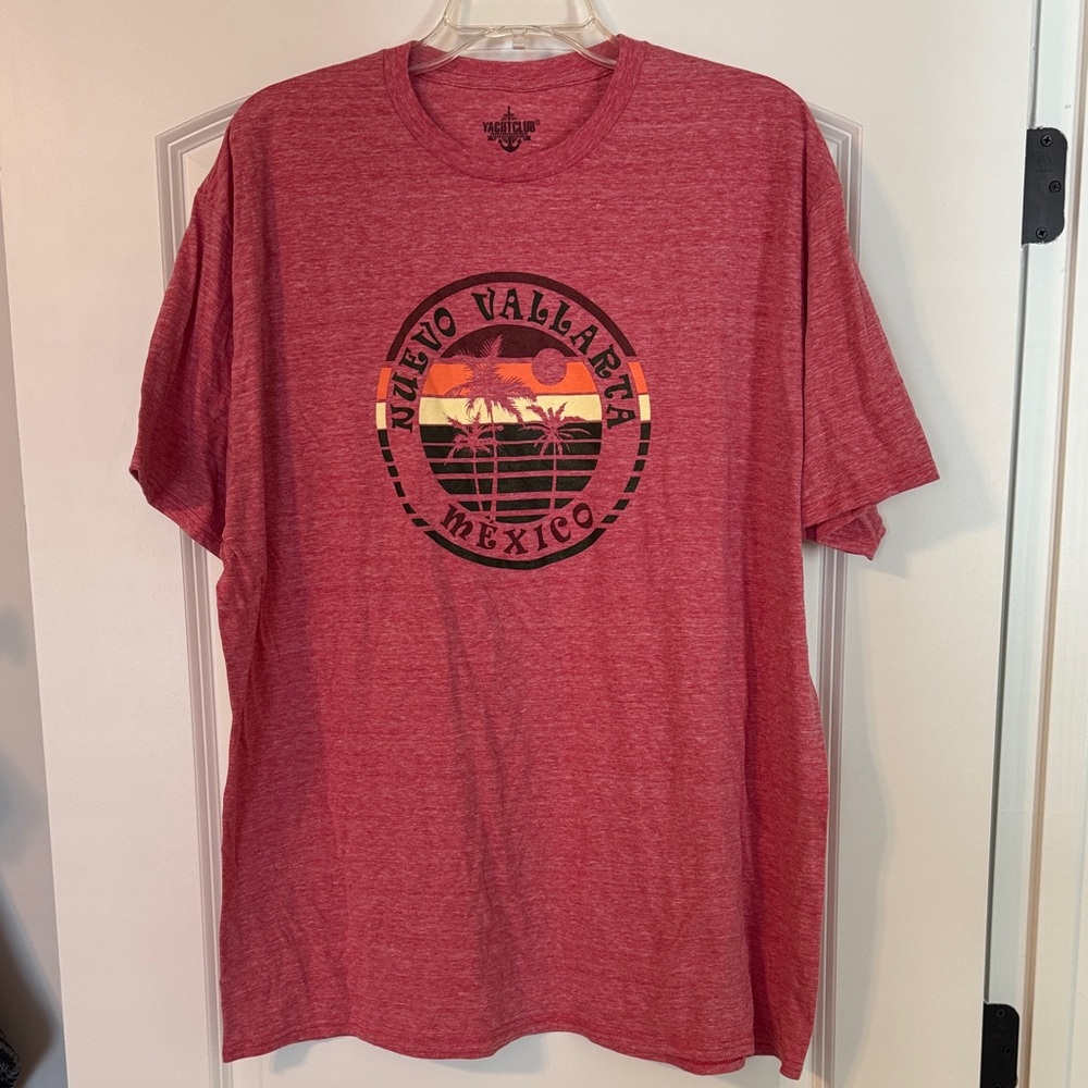 NWOT Nuevo Vallarta Graphic T-Shirt